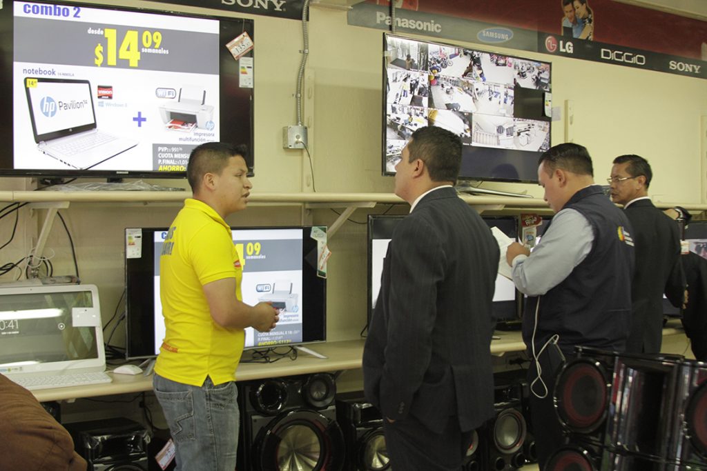 La venta de televisores con sintonizador de señal digital, fueron verificados por el Ministerio de Telecomunicaciones e Industrias.