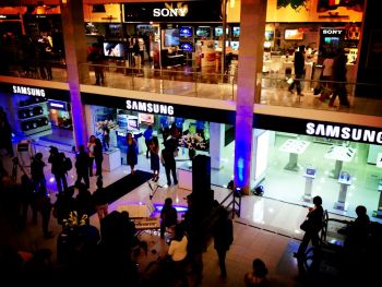 Samsung inaugura tienda de experiencia en Ecuador